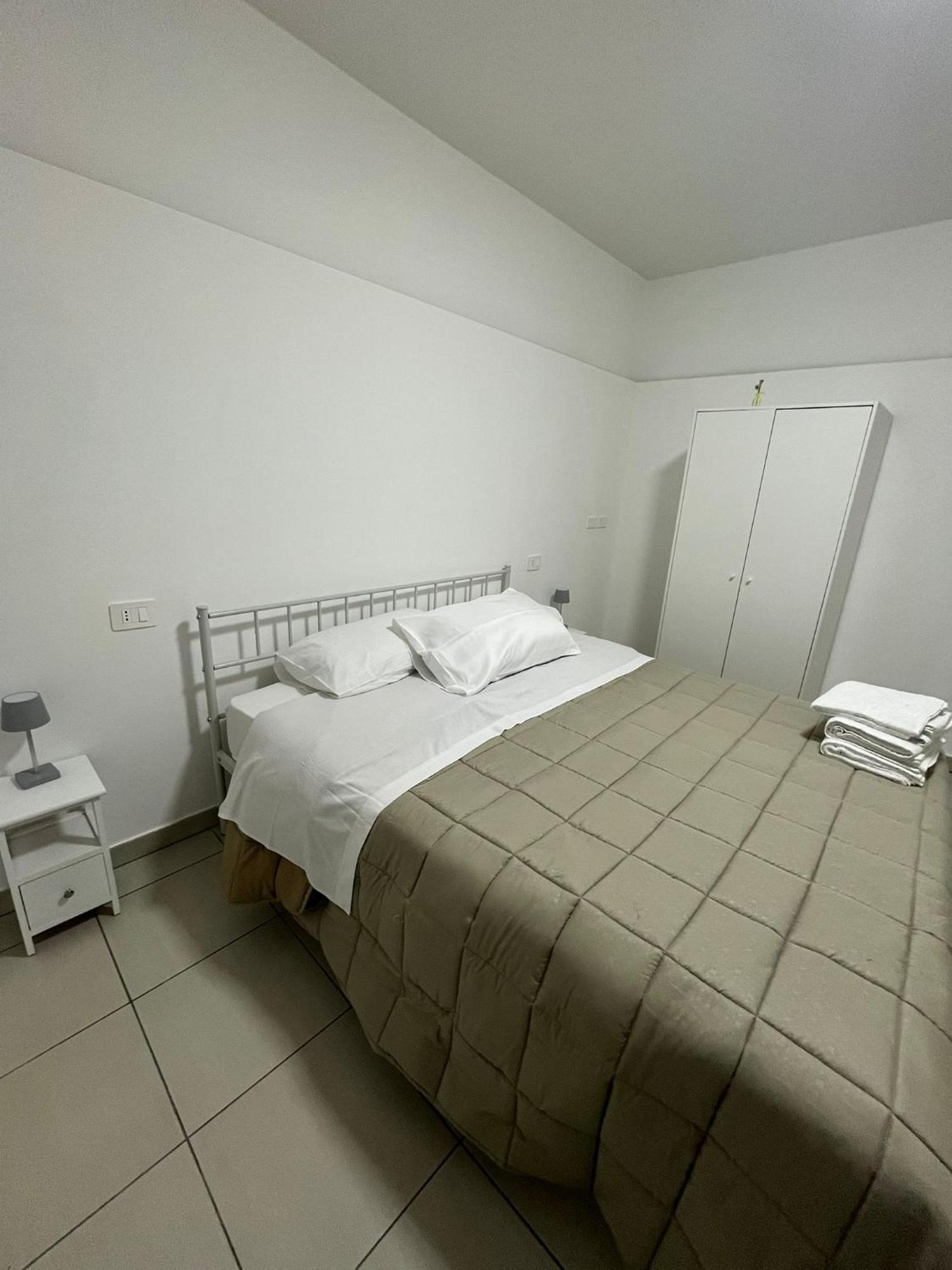 Aurora Rooms Pomigliano d'Arco Exterior foto